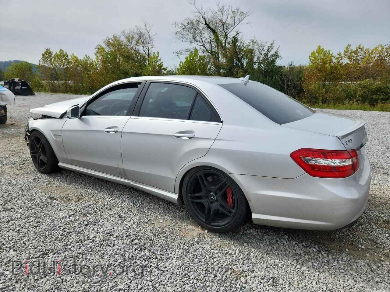 2012 Mercedes-Benz E-CLASS (VIN WDDHF7EB3CA626523) — фото 2 из 12