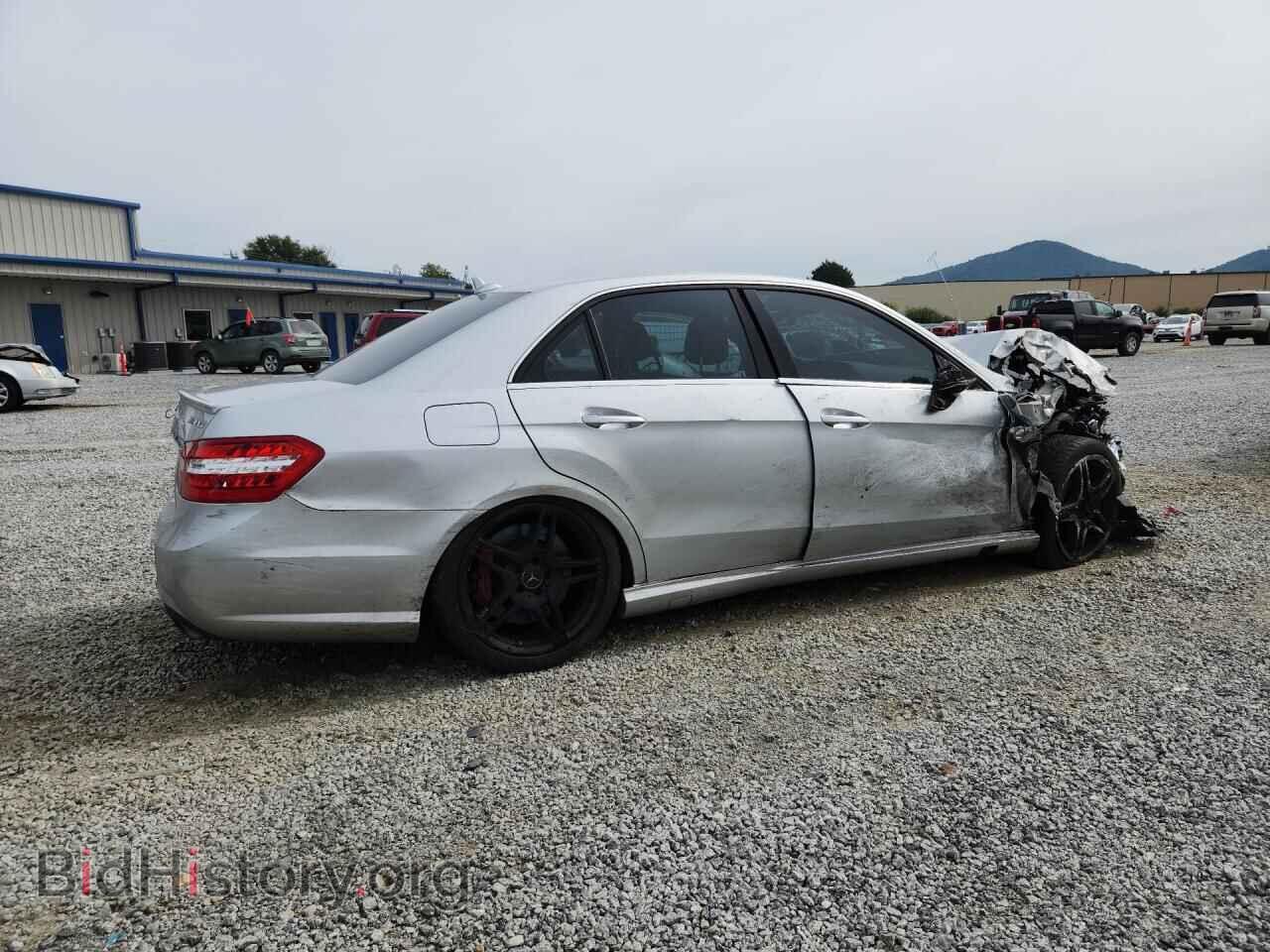 2012 Mercedes-Benz E-CLASS (VIN WDDHF7EB3CA626523) — фото 3 из 12