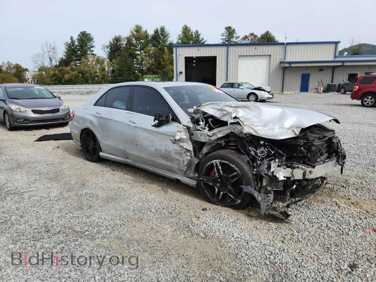 2012 Mercedes-Benz E-CLASS (VIN WDDHF7EB3CA626523) — фото 4 из 12