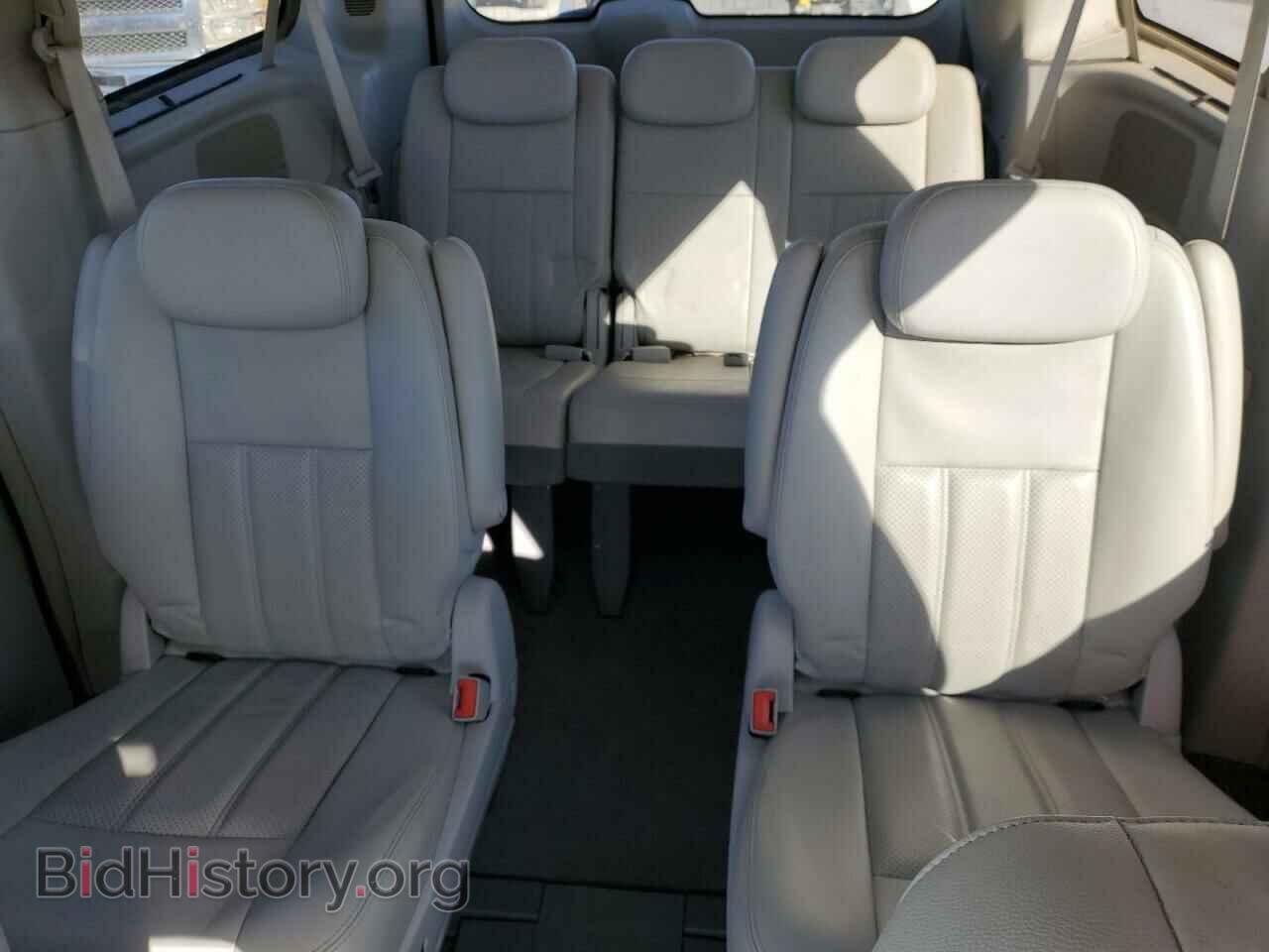2009 CHRYSLER MINIVAN - VIN: 2A8HR54X99R641821 - Фото 10