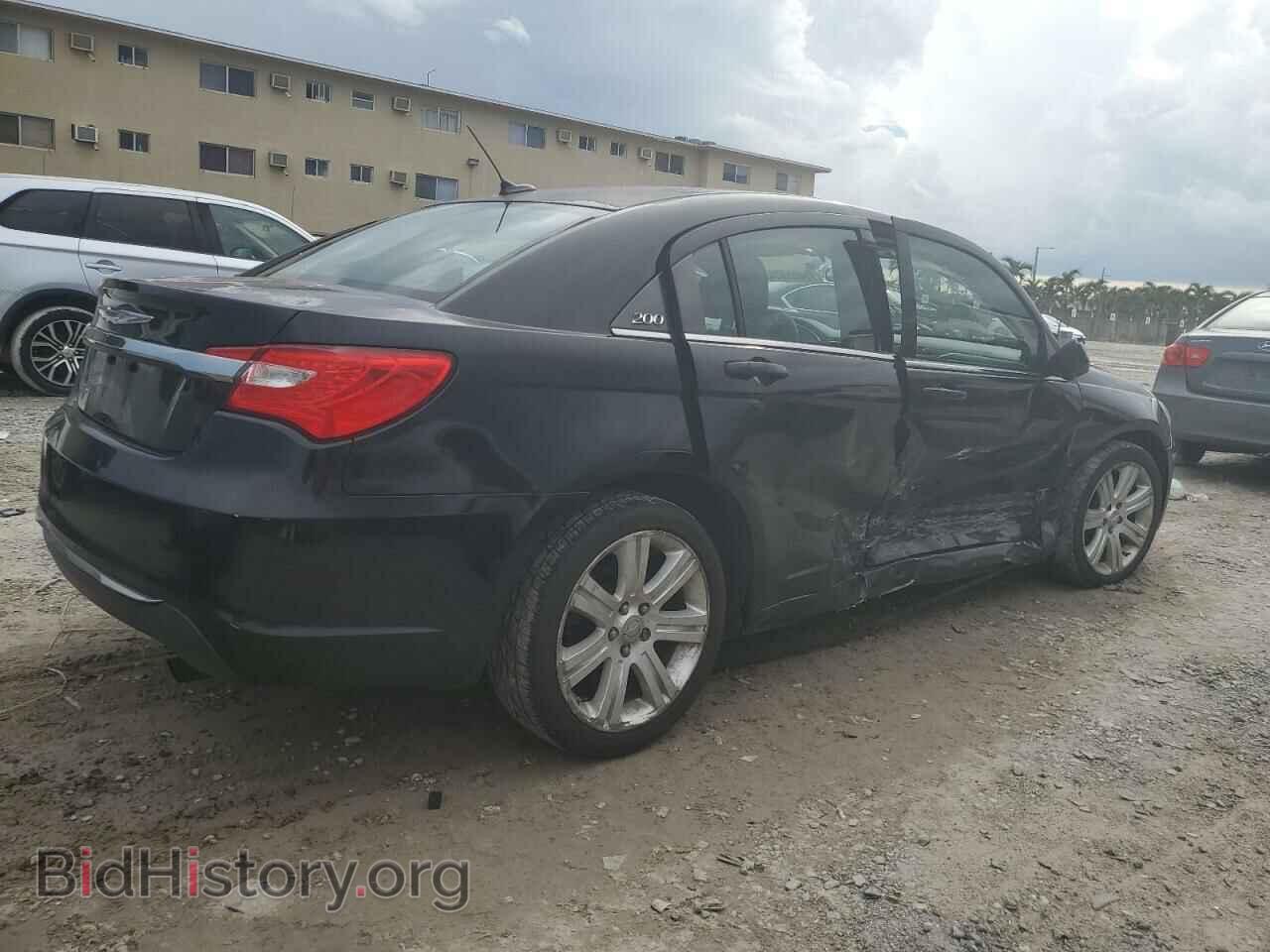 2013 CHRYSLER 200 - VIN: 1C3CCBABXDN705756 - Фото 3