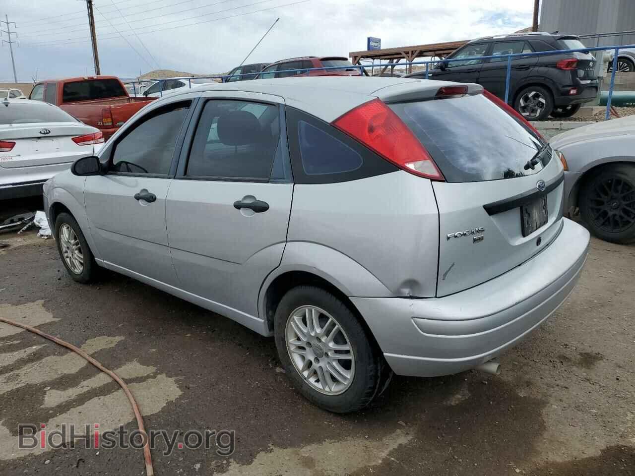 2007 FORD FOCUS - VIN: 1FAHP37N17W215692 - Фото 2