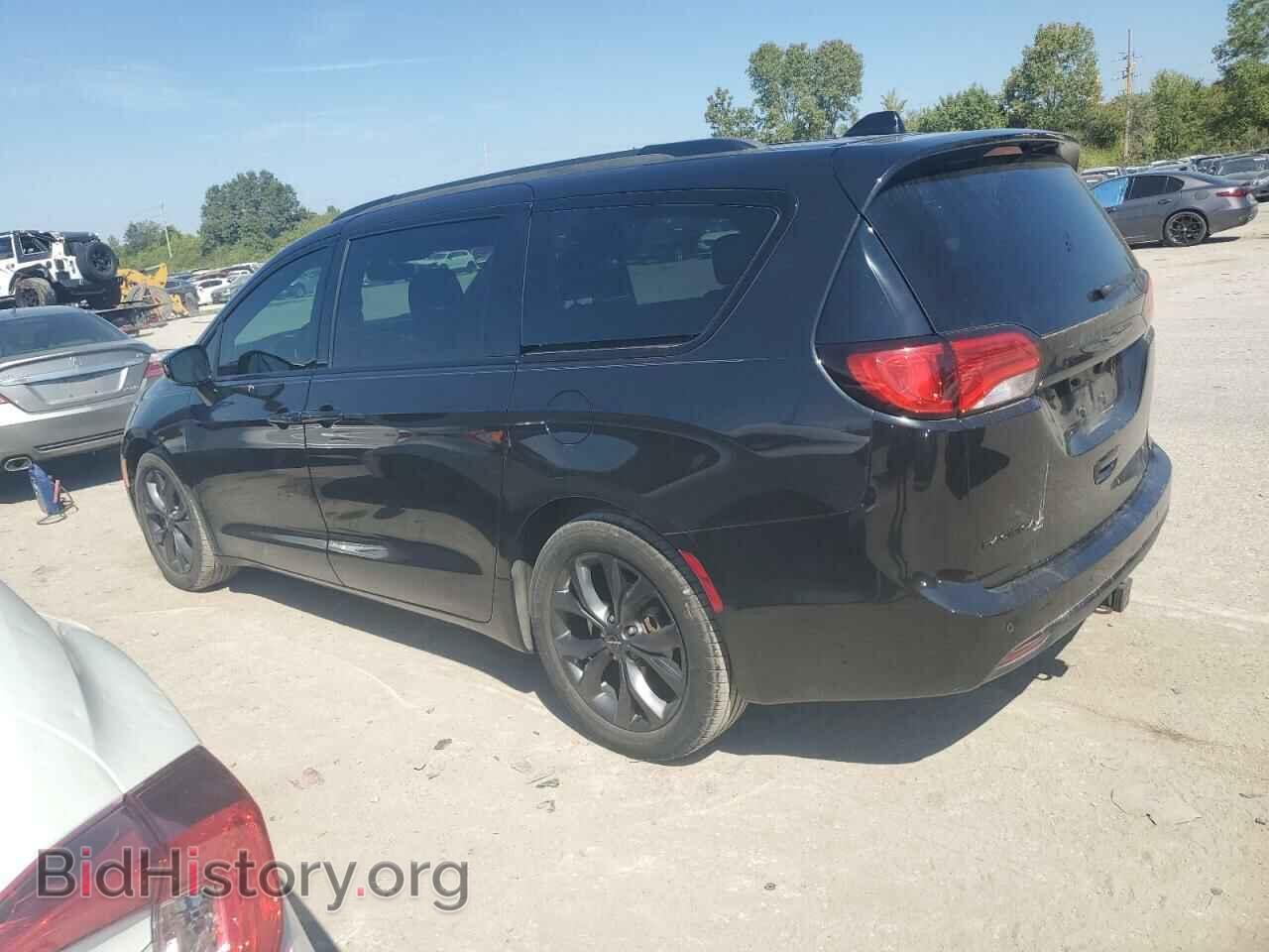 2018 CHRYSLER PACIFICA - VIN: 2C4RC1FG3JR229191 - Photo 2