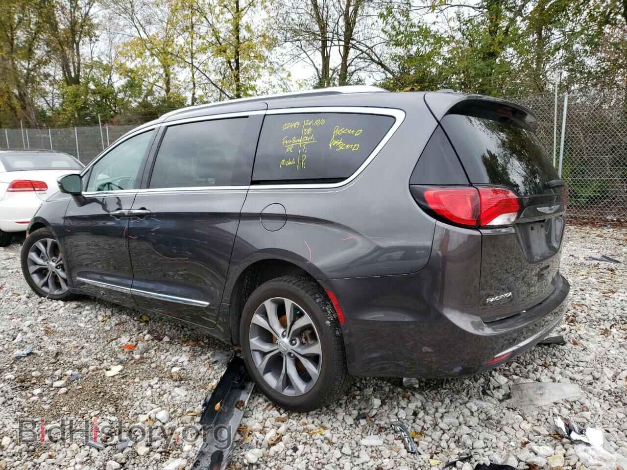 2019 CHRYSLER PACIFICA - VIN: 2C4RC1GG7KR686814 - Фото 2