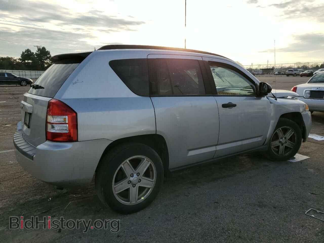 2007 JEEP COMPASS - VIN: 1J8FF47W17D265371 - Photo 3