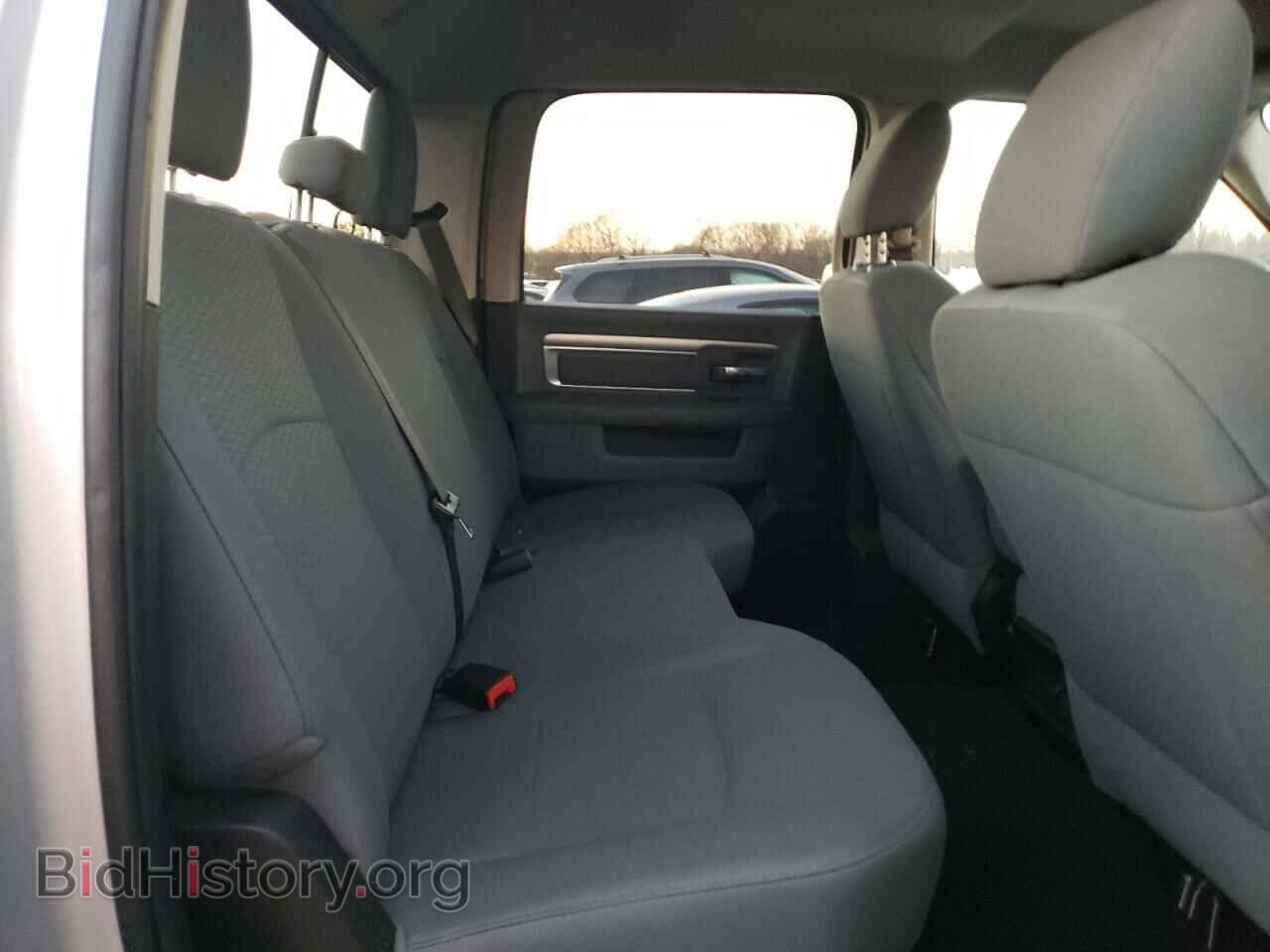 2019 RAM 1500 - VIN: 1C6RR6TT7KS572199 - Фото 10