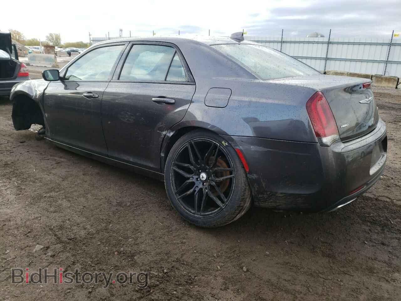 2016 CHRYSLER 300 - VIN: 2C3CCAGG9GH136358 - Фото 2
