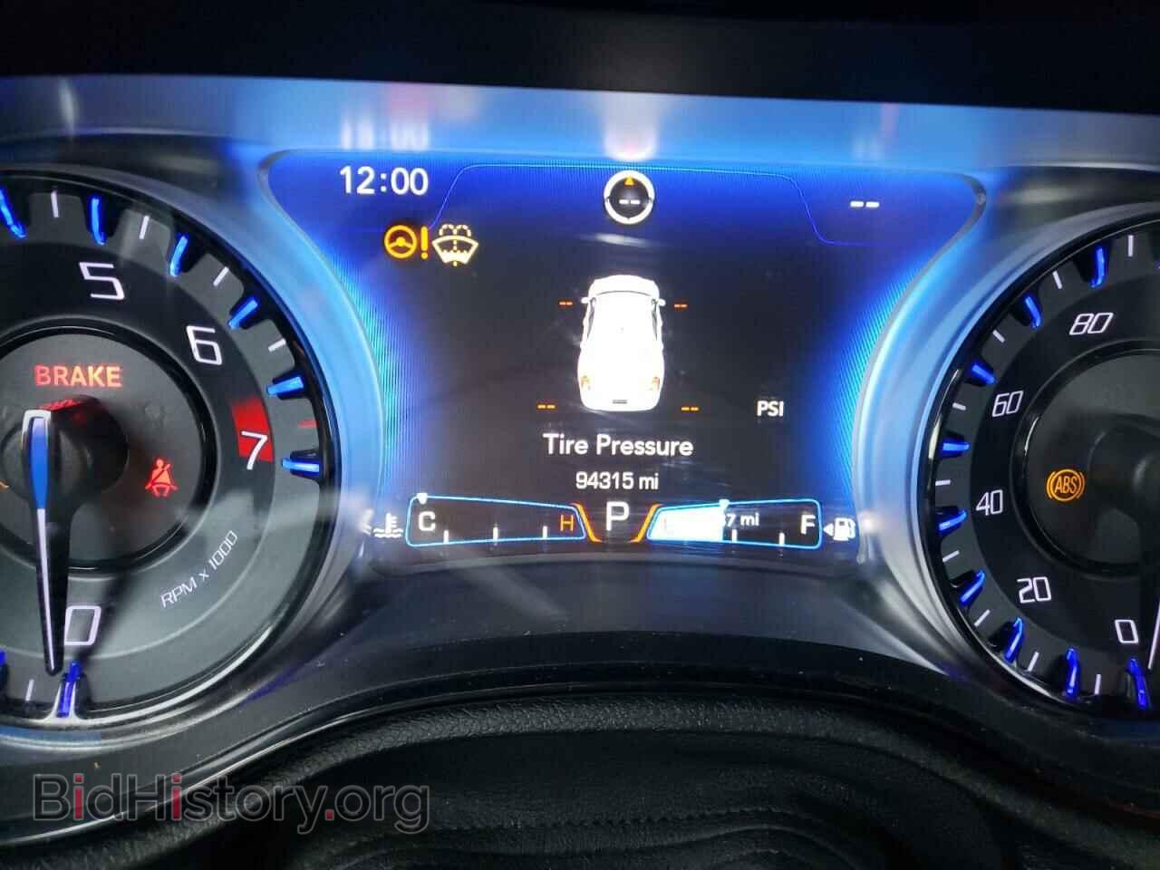 2016 CHRYSLER 300 - VIN: 2C3CCAGG9GH136358 - Фото 9
