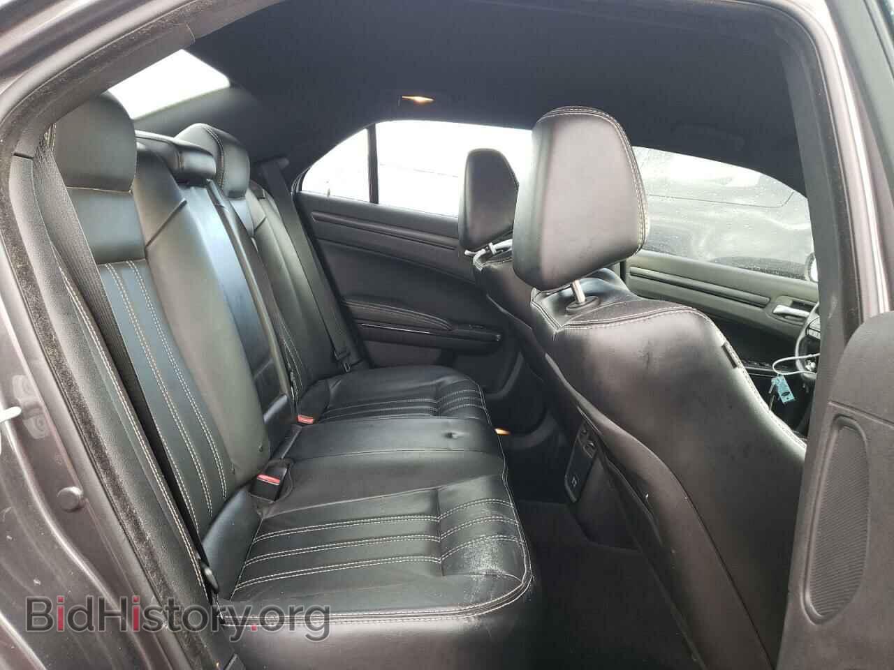 2016 CHRYSLER 300 - VIN: 2C3CCAGG9GH136358 - Фото 10