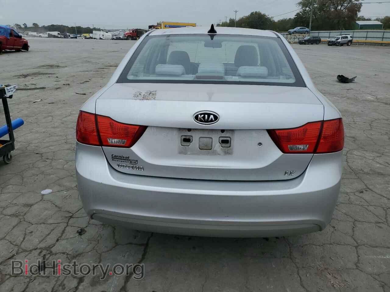 2009 KIA OPTIMA - VIN: KNAGE228795355520 - Фото 6