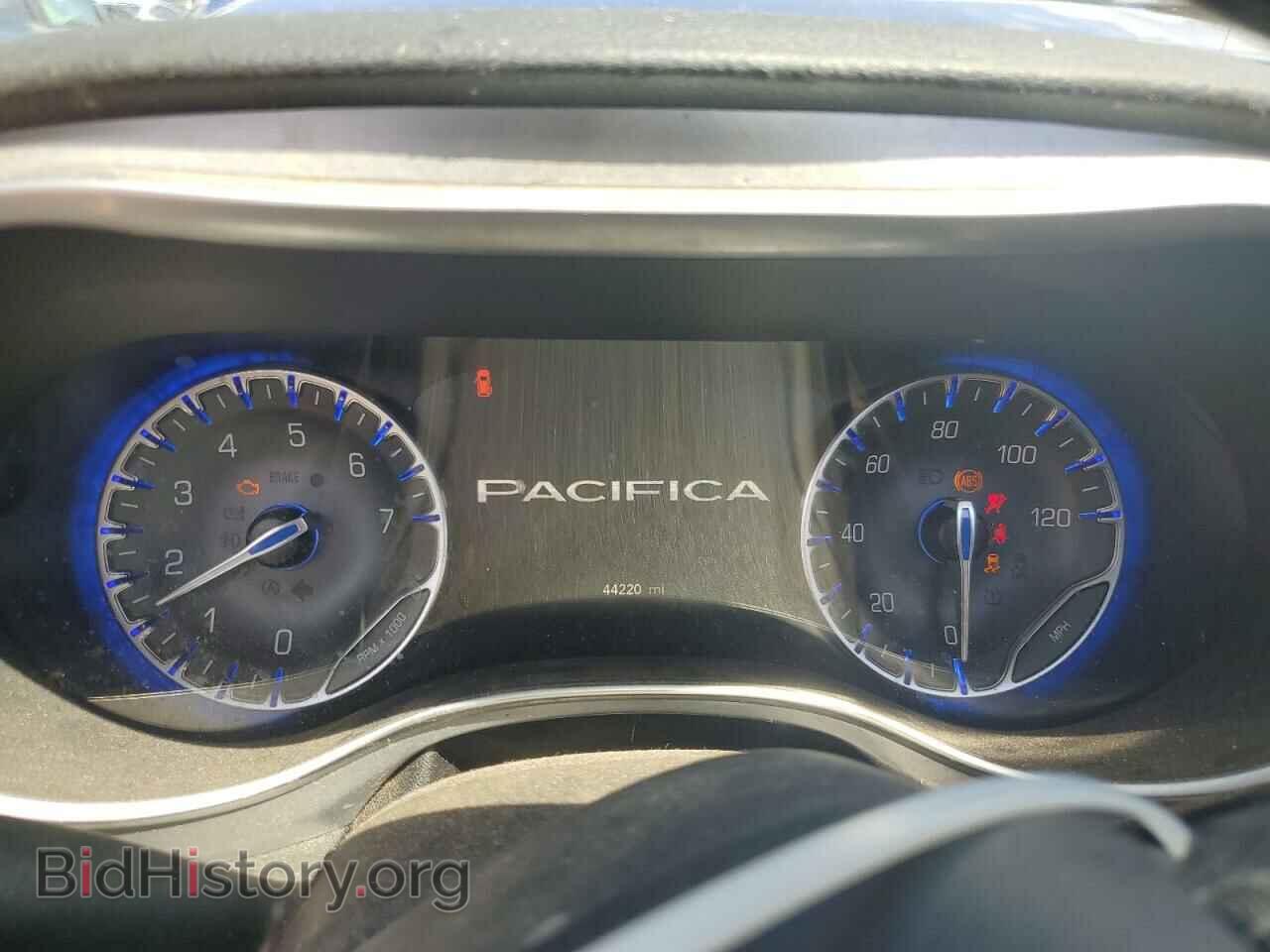 2018 CHRYSLER PACIFICA - VIN: 2C4RC1GG5JR256763 - Photo 9