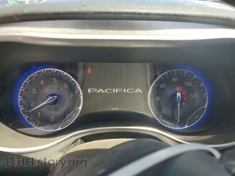 2018 Chrysler PACIFICA (VIN 2C4RC1GG5JR256763) — фото 9 из 13