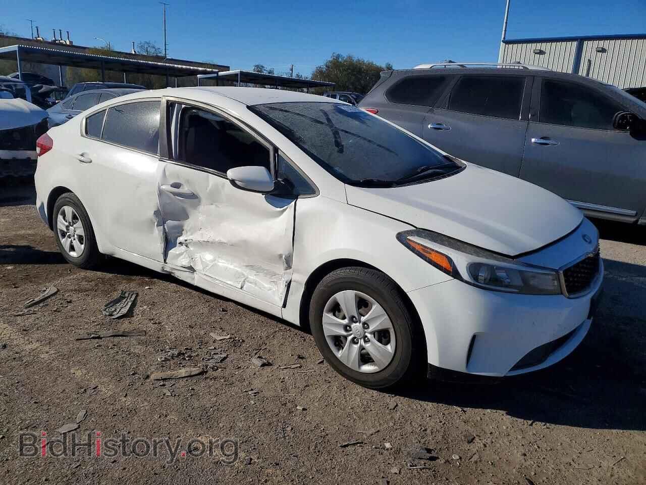 2017 KIA FORTE - VIN: 3KPFK4A77HE067429 - Фото 4