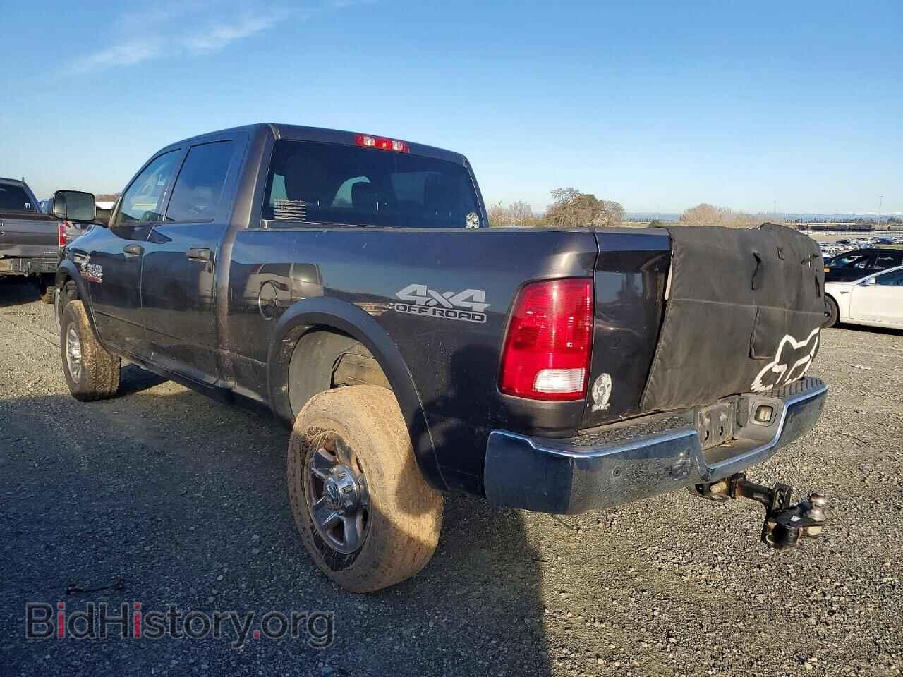 2017 RAM All Models - VIN: 3C6UR5CL5HG670412 - Photo 2