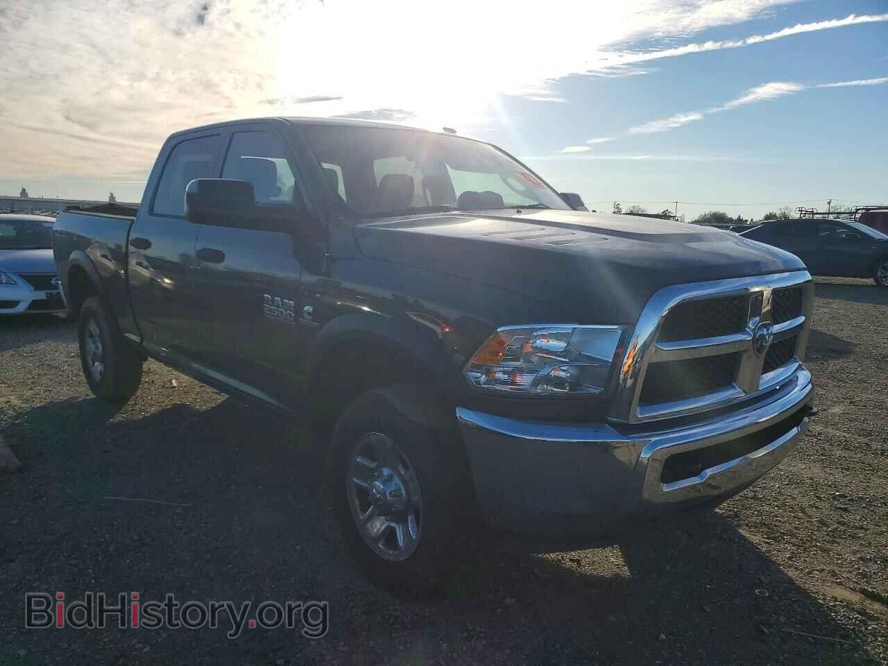 2017 RAM All Models - VIN: 3C6UR5CL5HG670412 - Photo 4