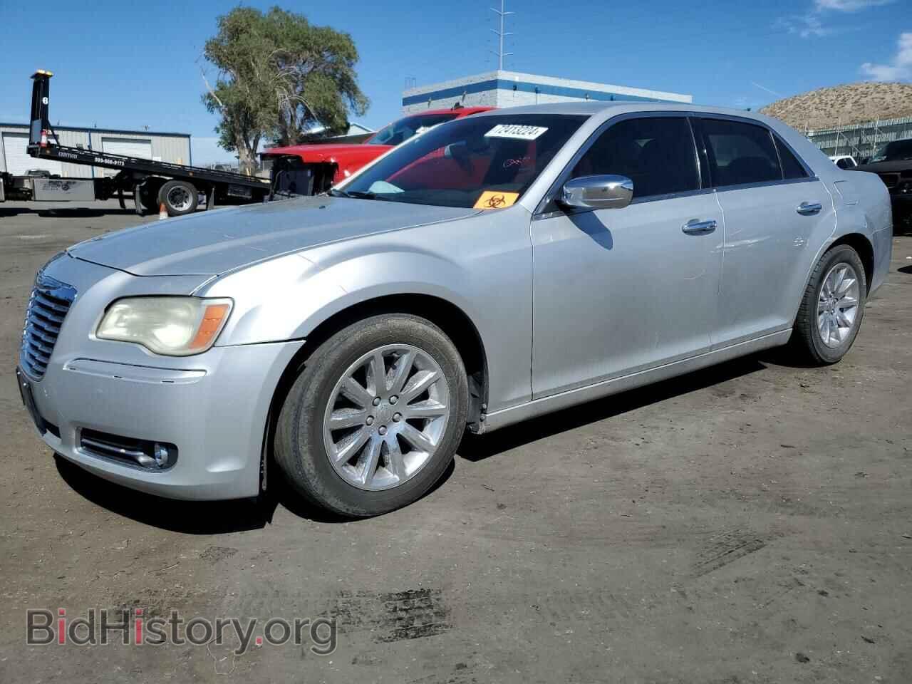 Фотография 2C3CCACG0CH182239 - CHRYSLER 300 2012