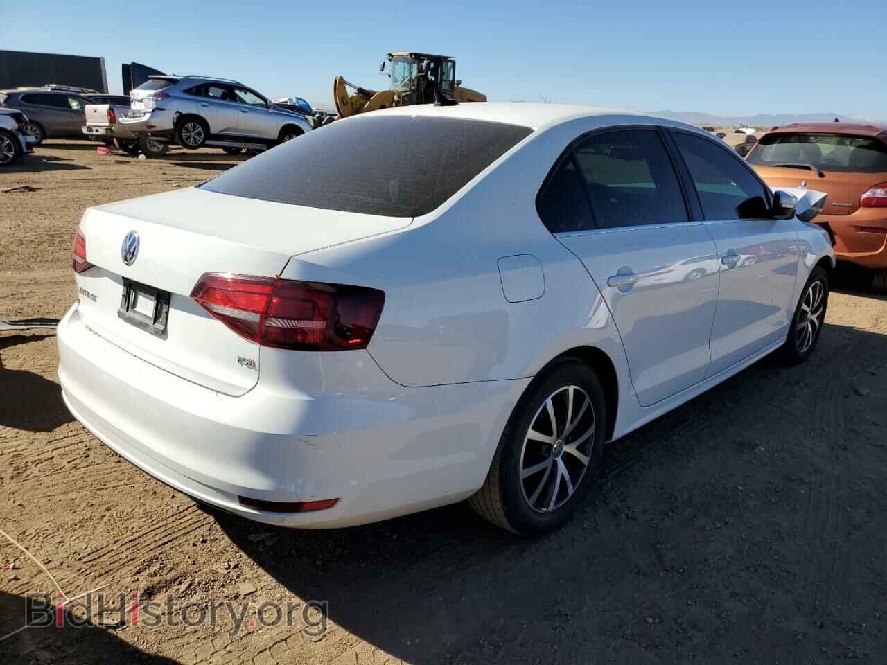 2017 VOLKSWAGEN JETTA - VIN: 3VWDB7AJ6HM305195 - Фото 3