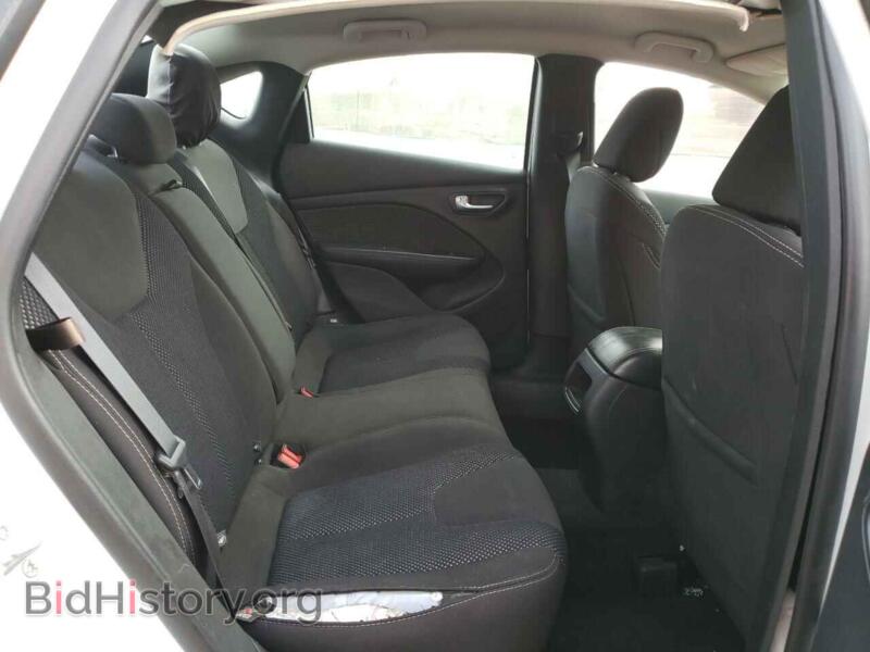2015 Dodge DART (VIN 1C3CDFBB3FD319868) — фото 10 из 12