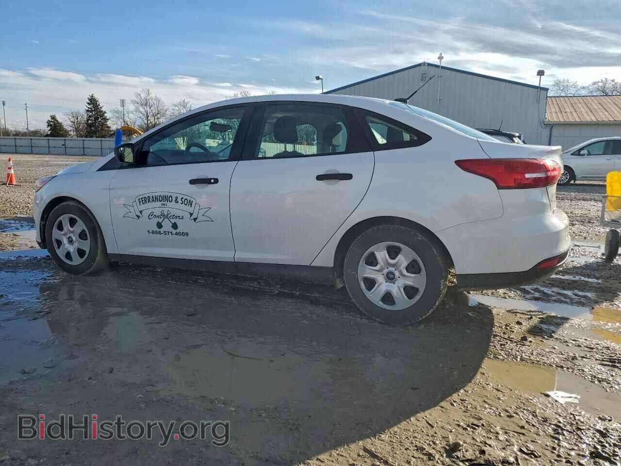 2018 FORD FOCUS - VIN: 1FADP3E22JL266652 - Фото 2