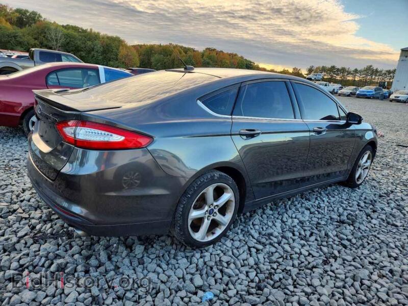 2016 Ford FUSION (VIN 3FA6P0H71GR393532) — фото 3 из 12