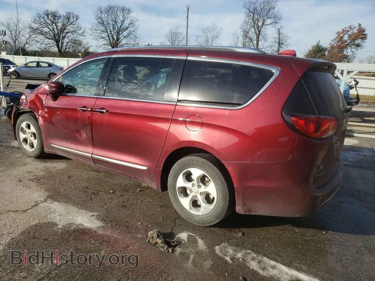 2017 CHRYSLER PACIFICA - VIN: 2C4RC1EG5HR851044 - Photo 2