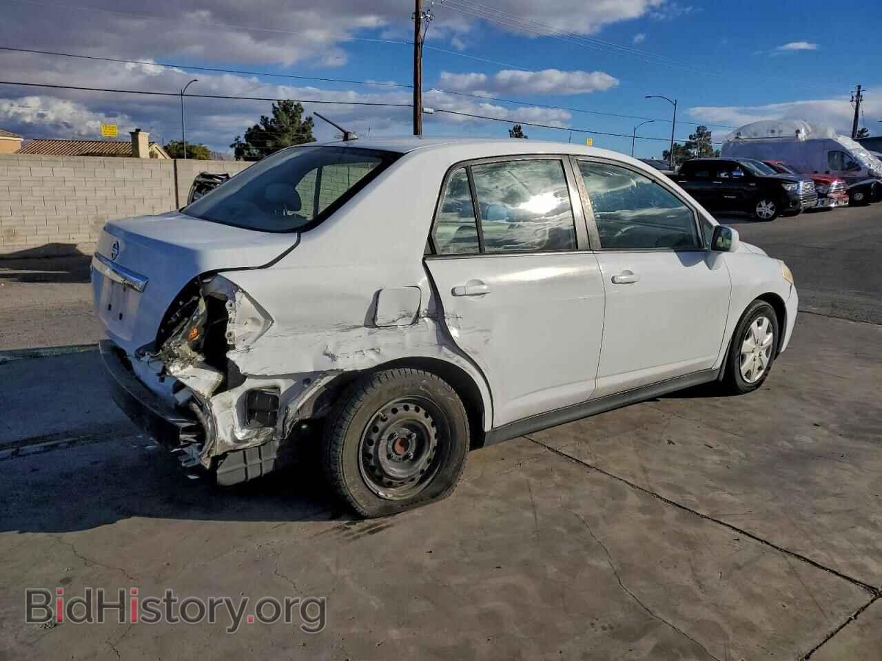 2009 NISSAN VERSA - VIN: 3N1BC11E29L390909 - Фото 3