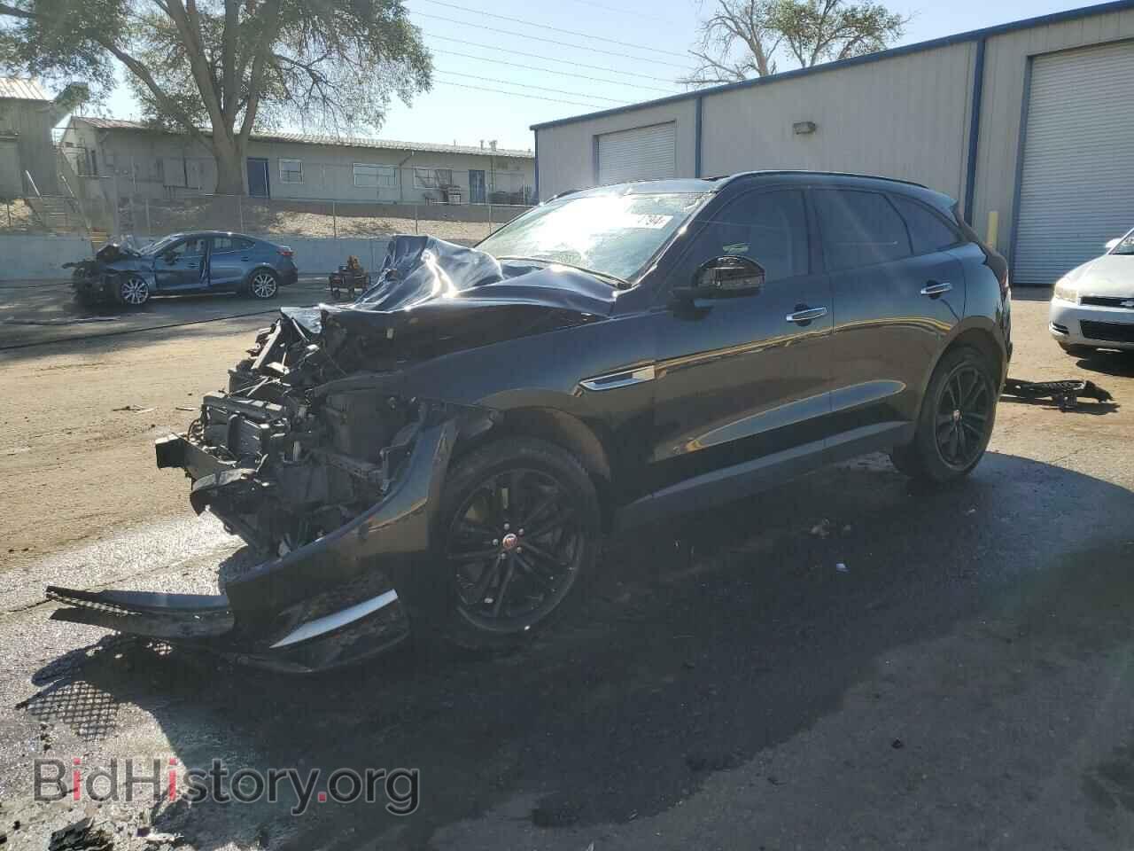 Фотография SADCJ2BV2HA064579 - JAGUAR F-PACE 2017