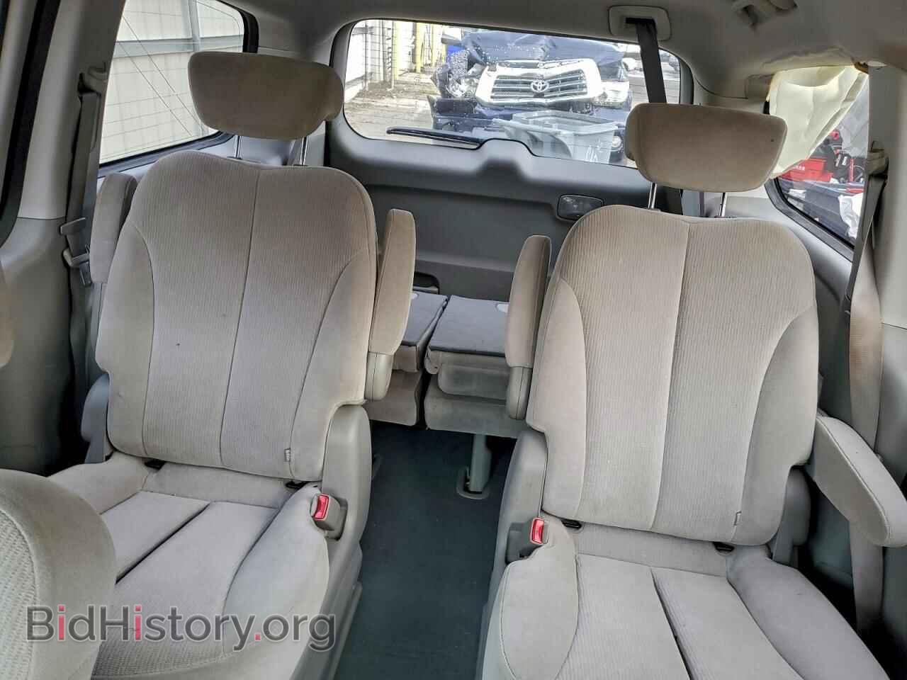 2008 KIA All Models - VIN: KNDMB233986212417 - Photo 10
