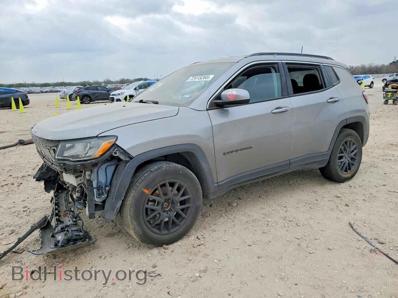 Photo 3C4NJDBB0KT741635 - JEEP COMPASS 2019