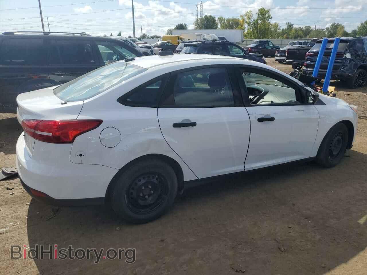2017 FORD FOCUS - VIN: 1FADP3E26HL344795 - Фото 3