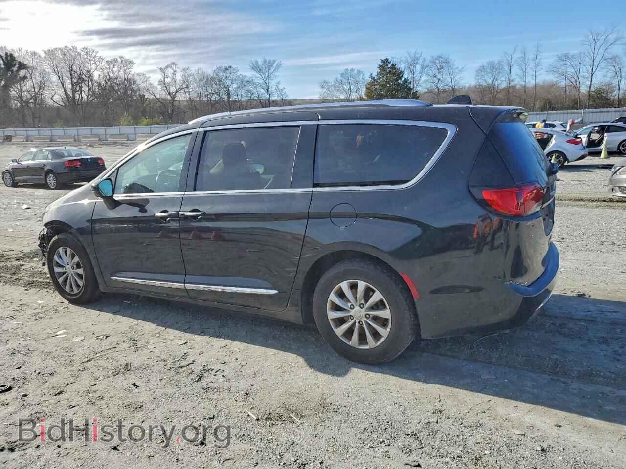 2018 CHRYSLER PACIFICA - VIN: 2C4RC1BG4JR275215 - Фото 2