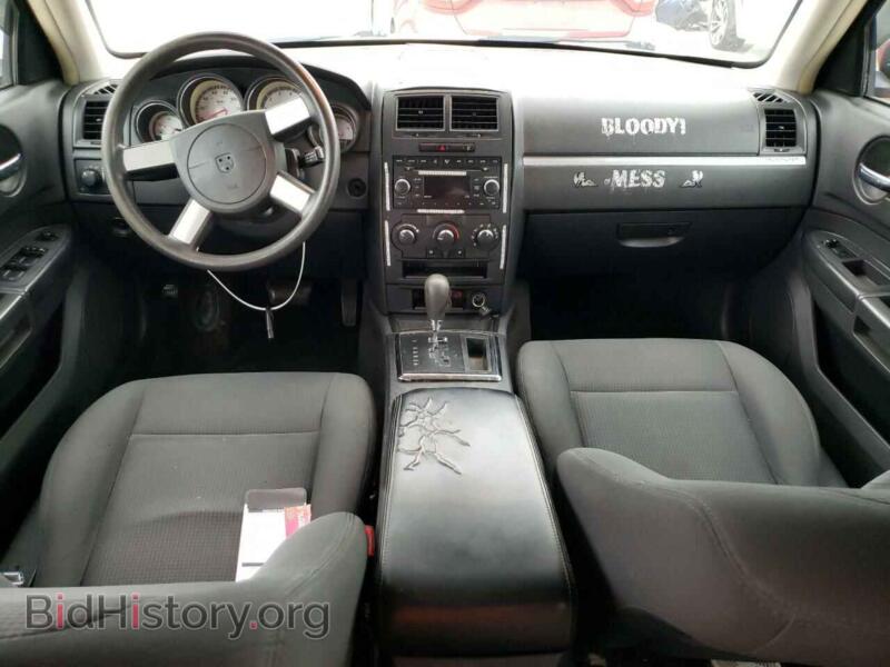 2008 Dodge CHARGER (VIN 2B3KA43G98H190816) — photo 8 of 12