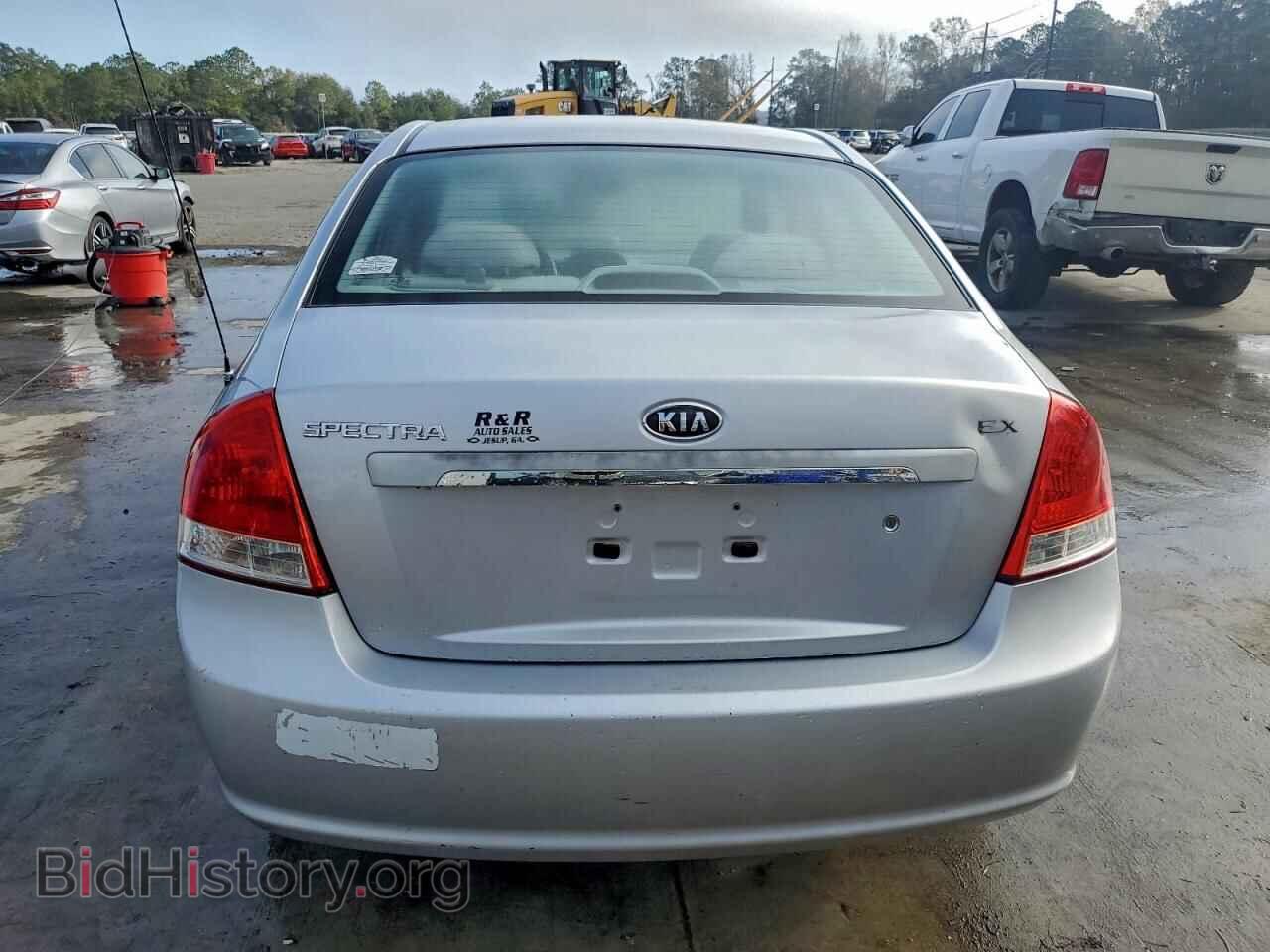 2007 KIA SPECTRA - VIN: KNAFE121X75445671 - Фото 6