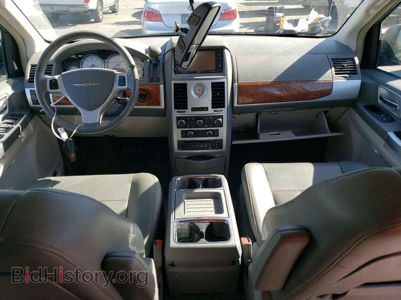 2008 CHRYSLER MINIVAN - VIN: 2A8HR54P18R804296 - Фото 8