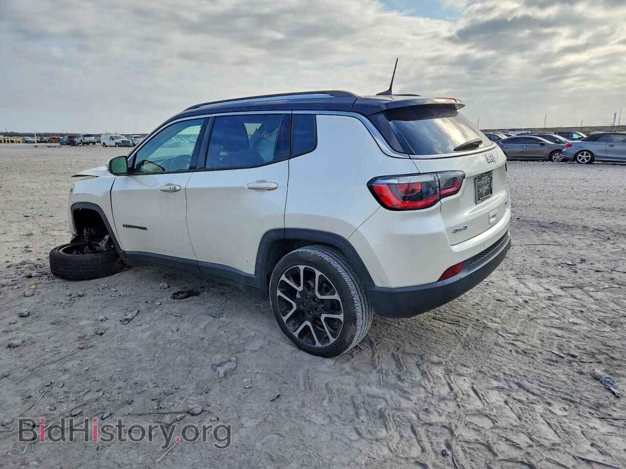 2017 JEEP COMPASS - VIN: 3C4NJDCB2HT667013 - Фото 2