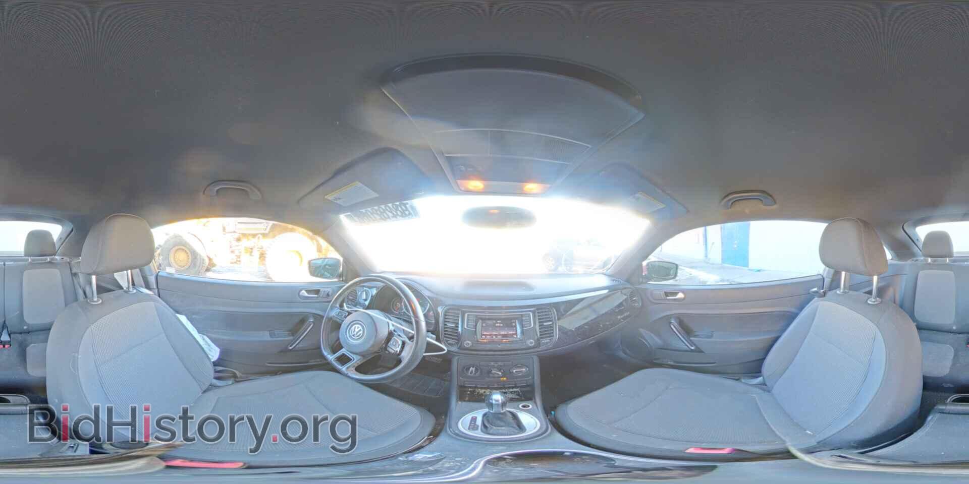 2019 VOLKSWAGEN BEETLE - VIN: 3VWFD7AT3KM719062 - Фото 14