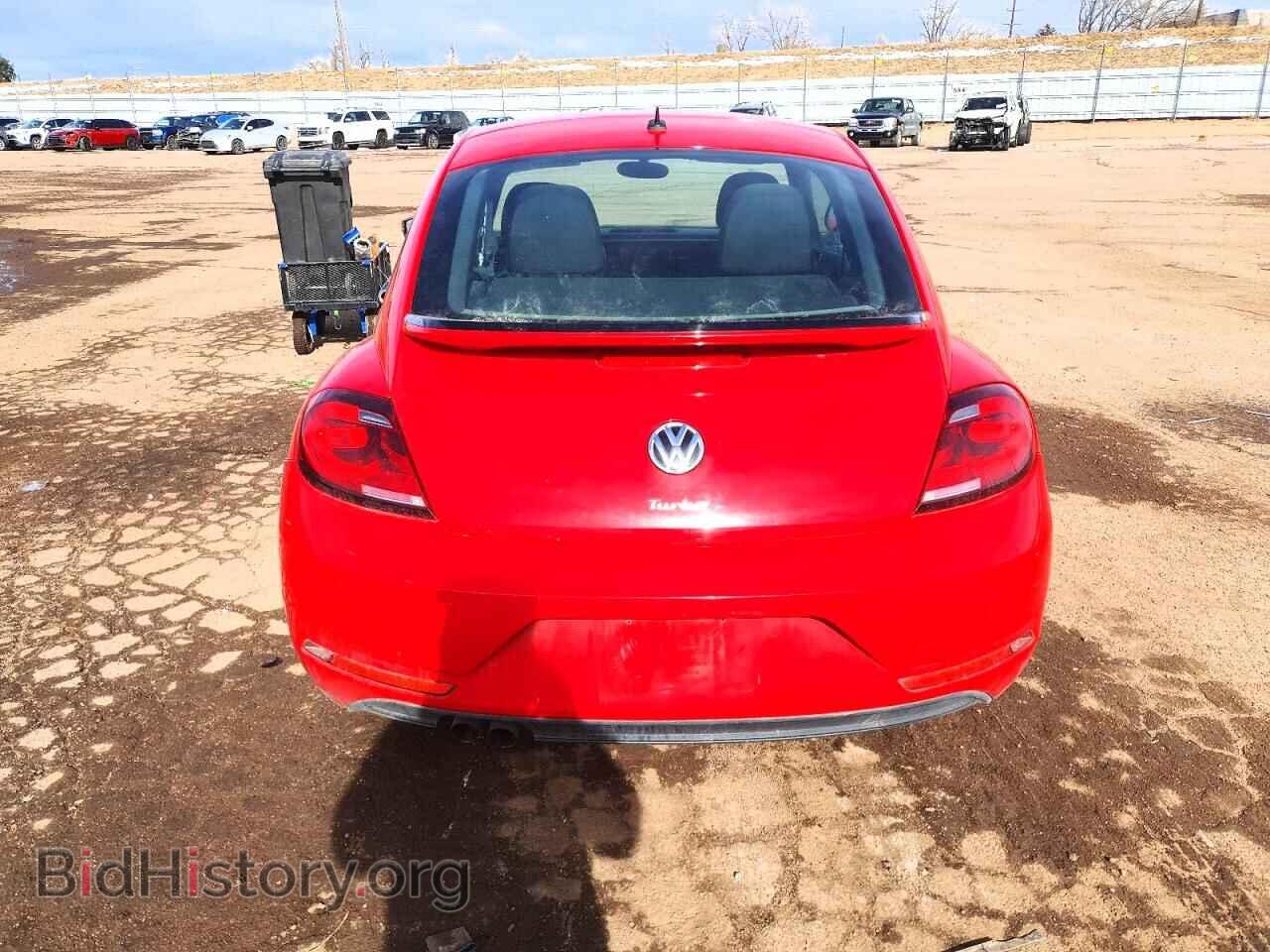 2019 VOLKSWAGEN BEETLE - VIN: 3VWFD7AT3KM719062 - Фото 6