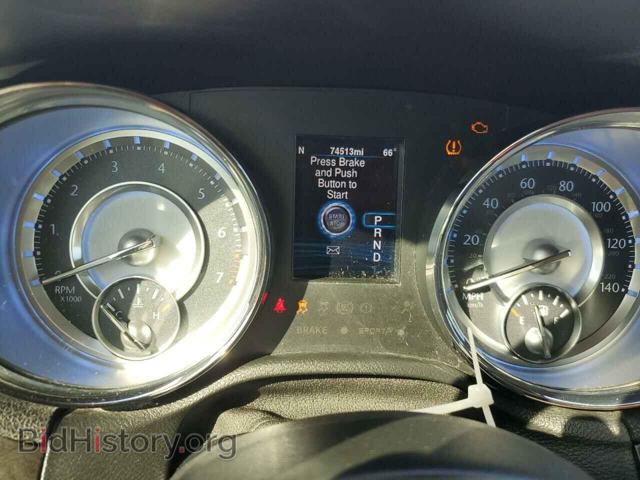 2014 CHRYSLER 300 - VIN: 2C3CCAAG0EH166760 - Фото 9