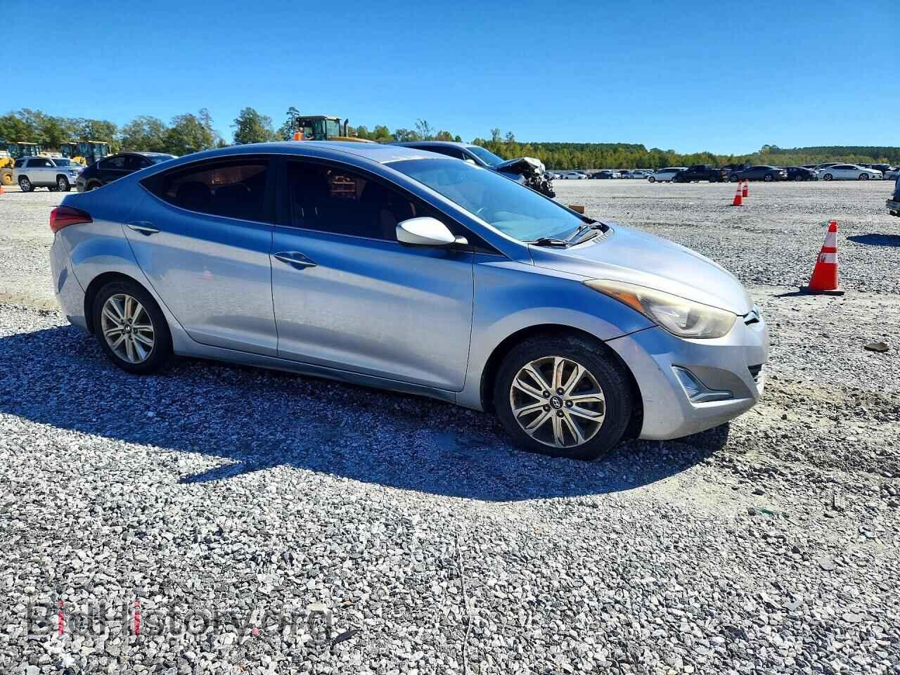 2015 HYUNDAI ELANTRA - VIN: 5NPDH4AE8FH585160 - Photo 4