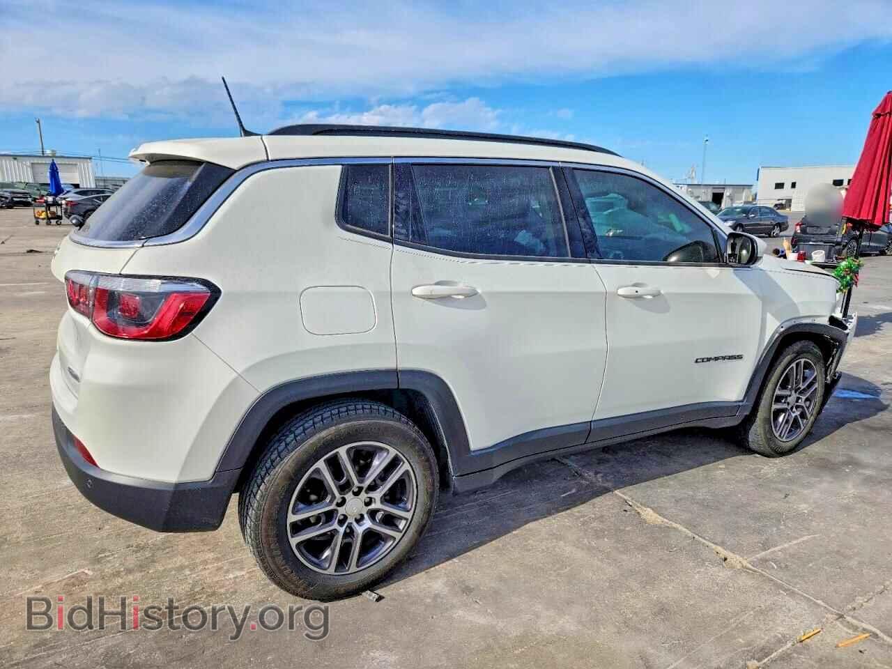 2017 JEEP COMPASS - VIN: 3C4NJCBB1HT652143 - Фото 3