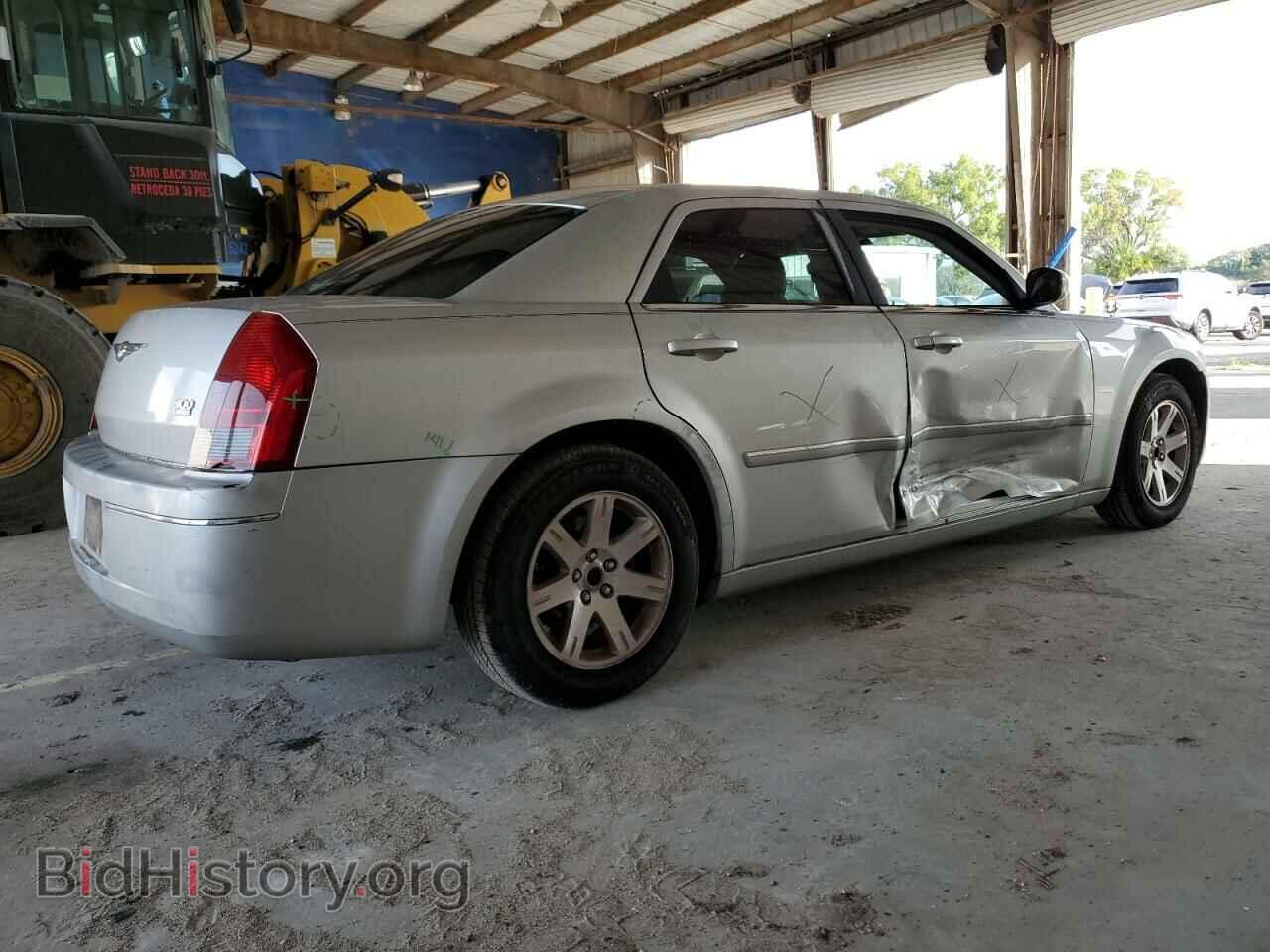 2006 CHRYSLER 300 - VIN: 2C3KA53G26H337774 - Фото 3