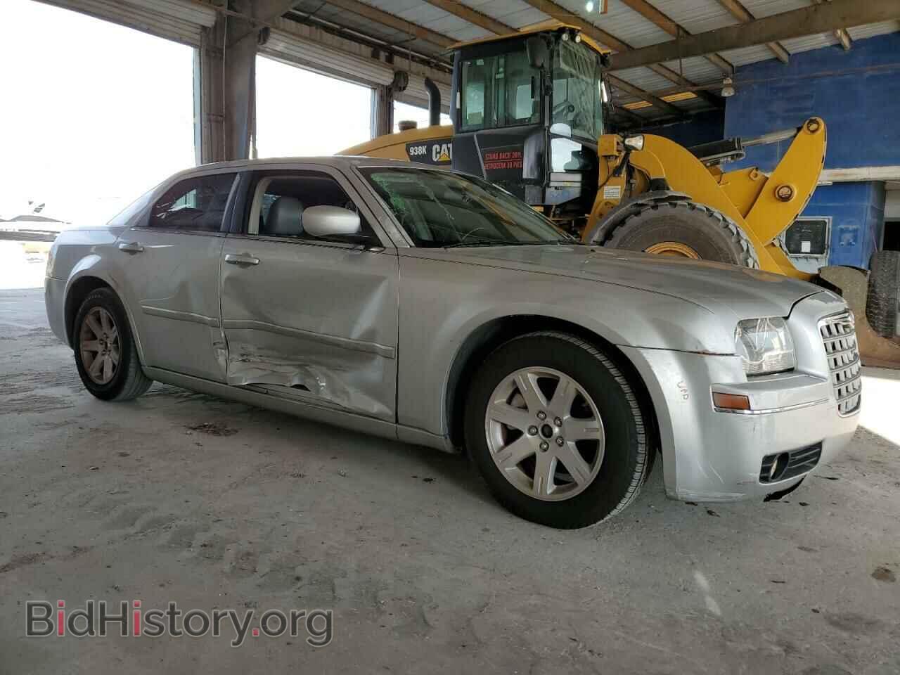 2006 CHRYSLER 300 - VIN: 2C3KA53G26H337774 - Фото 4