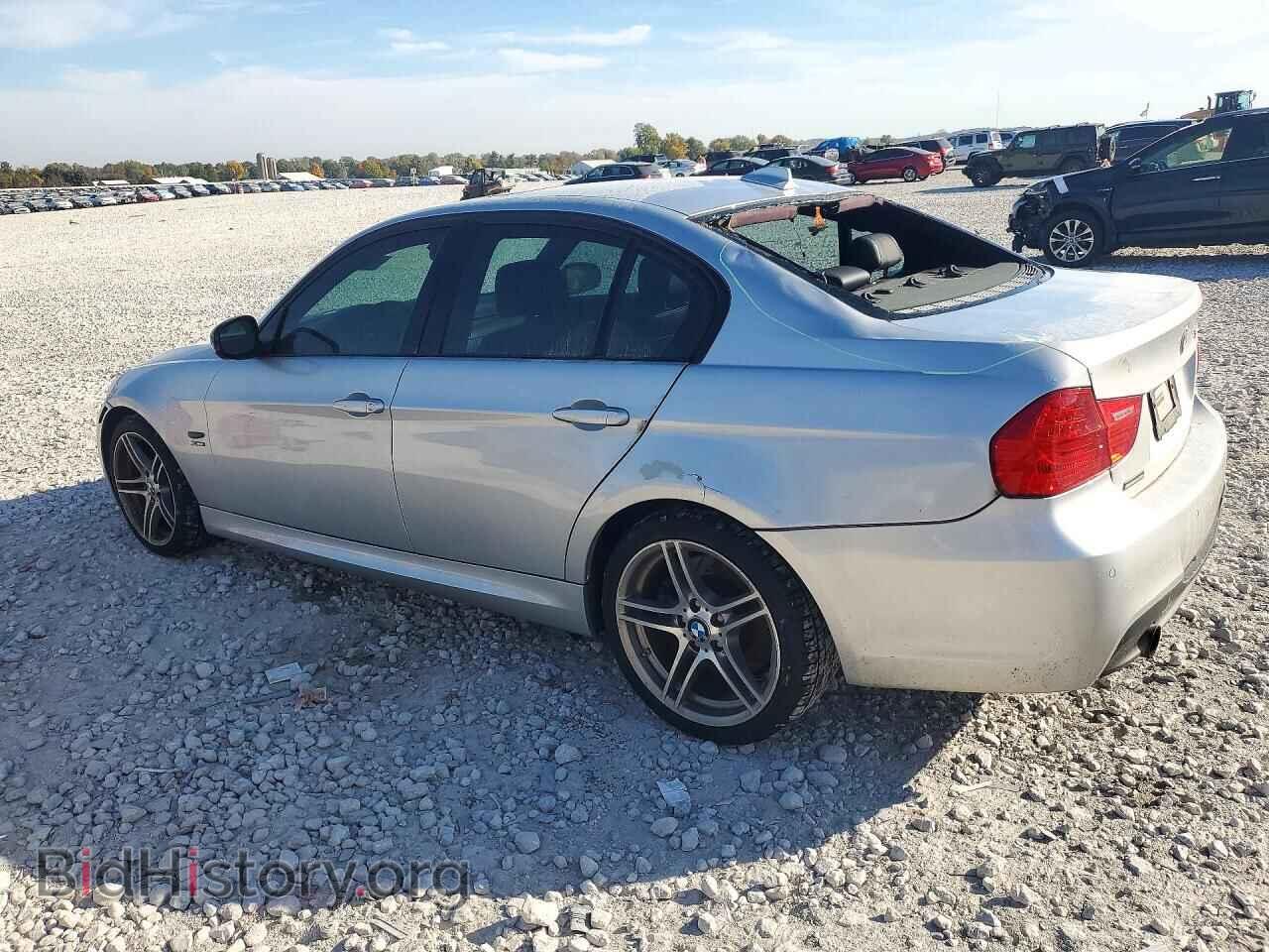 2011 BMW 3 SERIES - VIN: WBAPL5G52BNN23995 - Photo 2