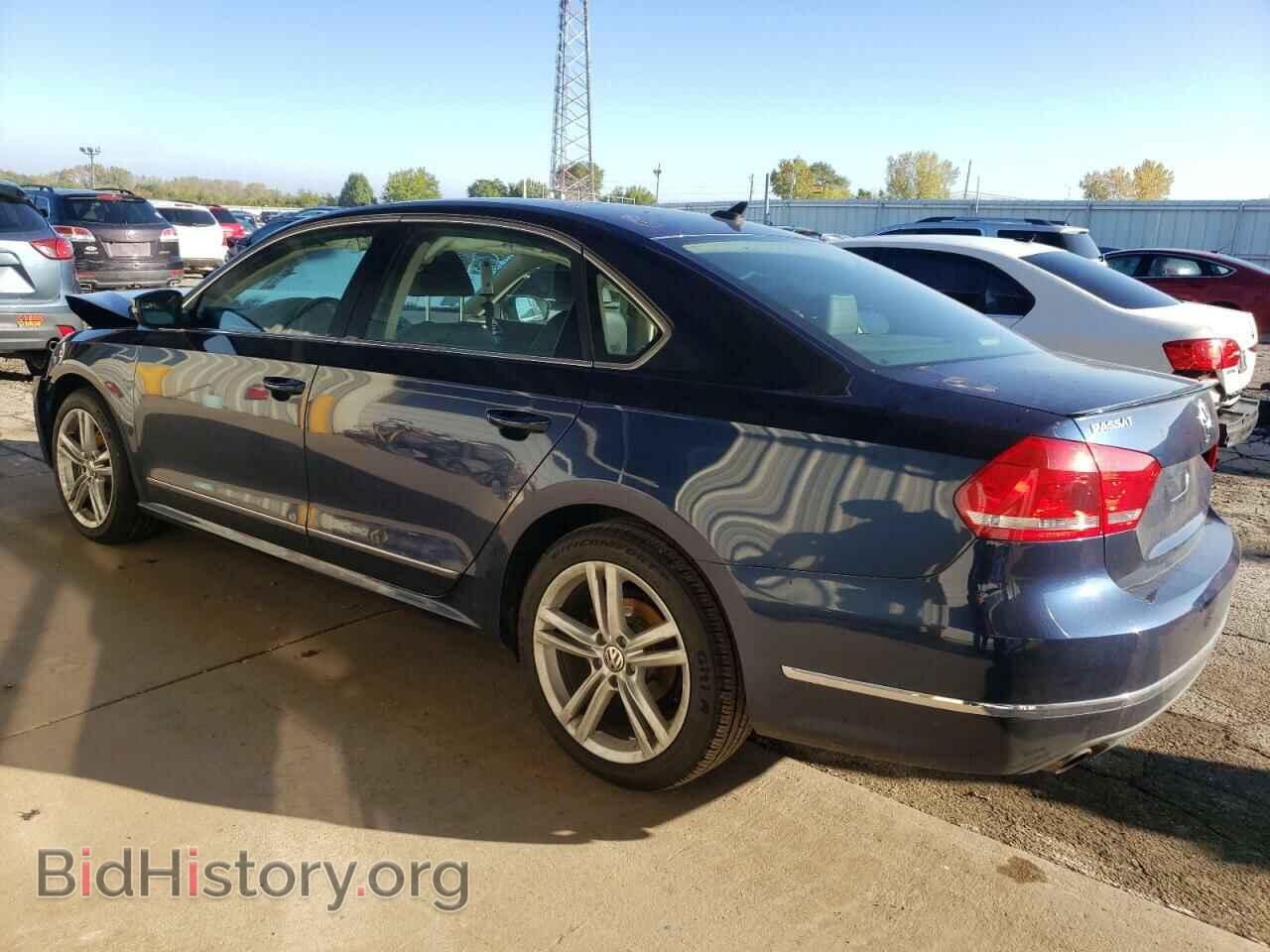 2015 VOLKSWAGEN PASSAT - VIN: 1VWBT7A32FC032244 - Фото 2