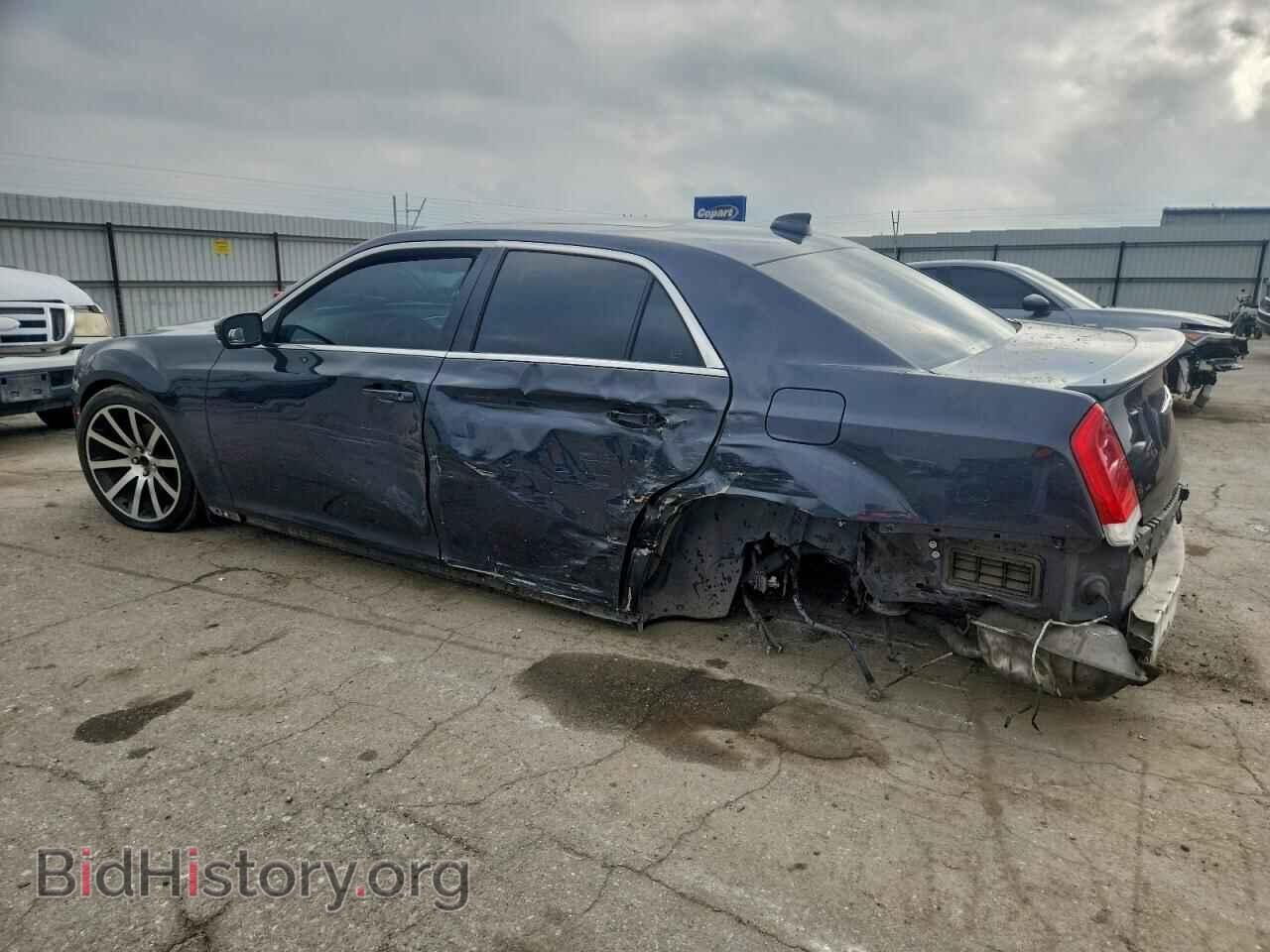 2016 CHRYSLER 300 - VIN: 2C3CCAAG9GH141844 - Фото 2