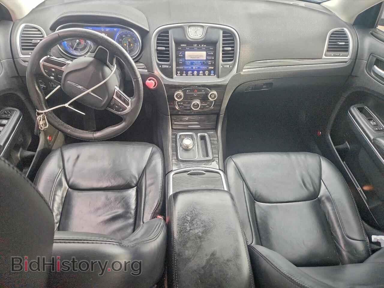 2016 CHRYSLER 300 - VIN: 2C3CCAAG9GH141844 - Фото 8