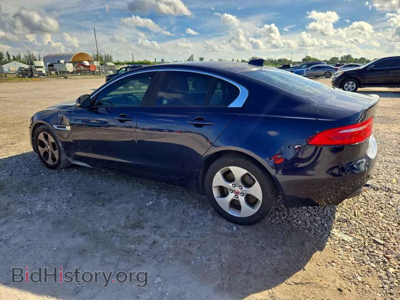 2017 JAGUAR XE - VIN: SAJAR4BG5HA949238 - Фото 2