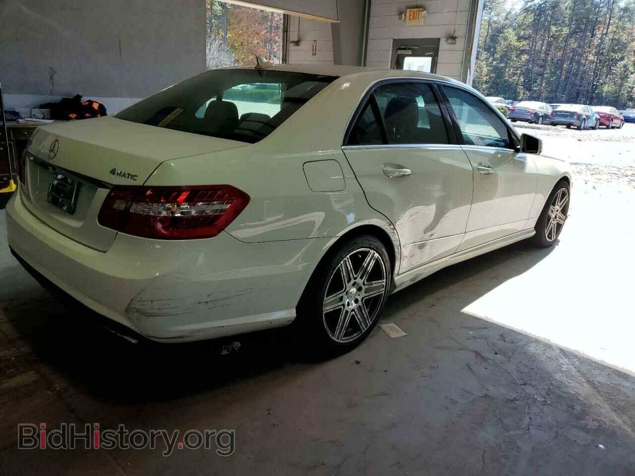 2011 MERCEDES-BENZ E-CLASS - VIN: WDDHF8HB0BA352326 - Фото 3