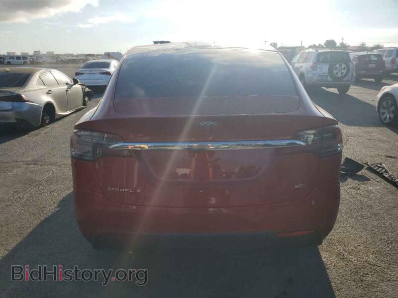 2016 Tesla MODEL X (VIN 5YJXCAE21GF003944) — фото 6 из 12