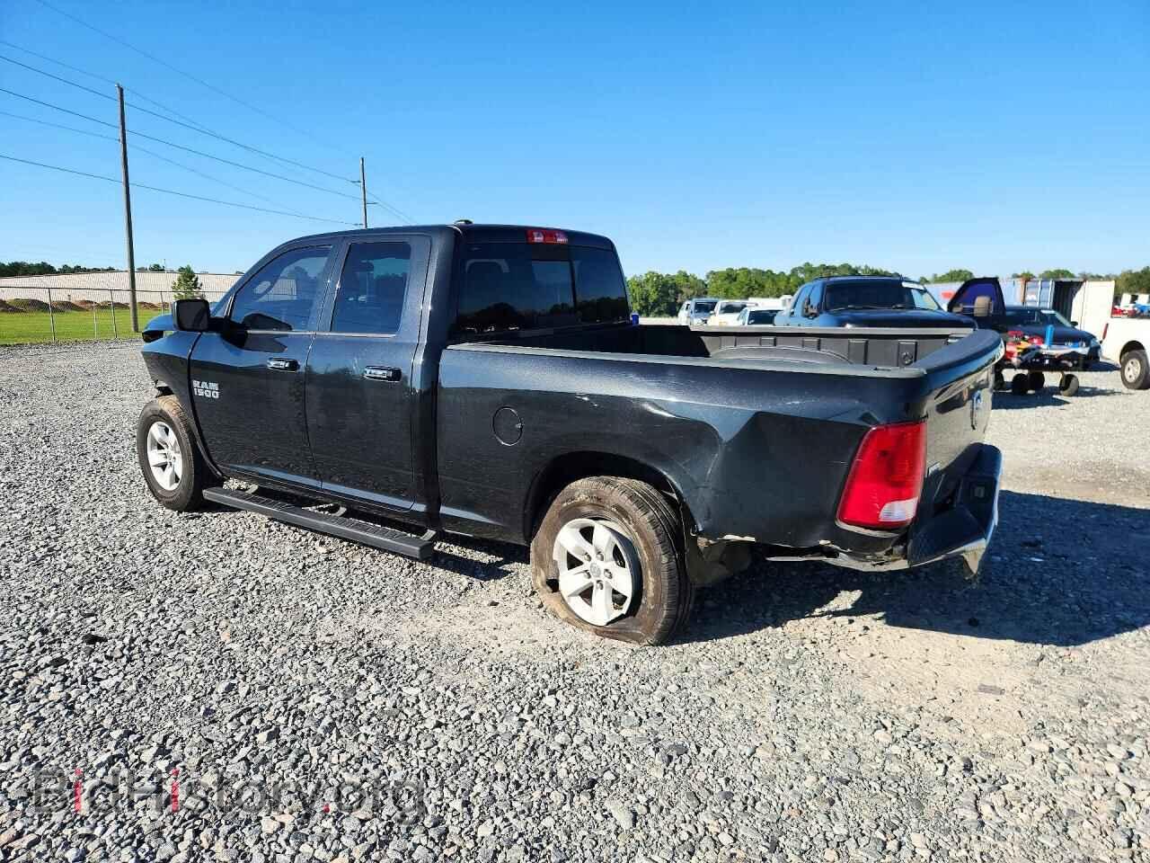 2017 RAM 1500 - VIN: 1C6RR6GG4HS741472 - Фото 2